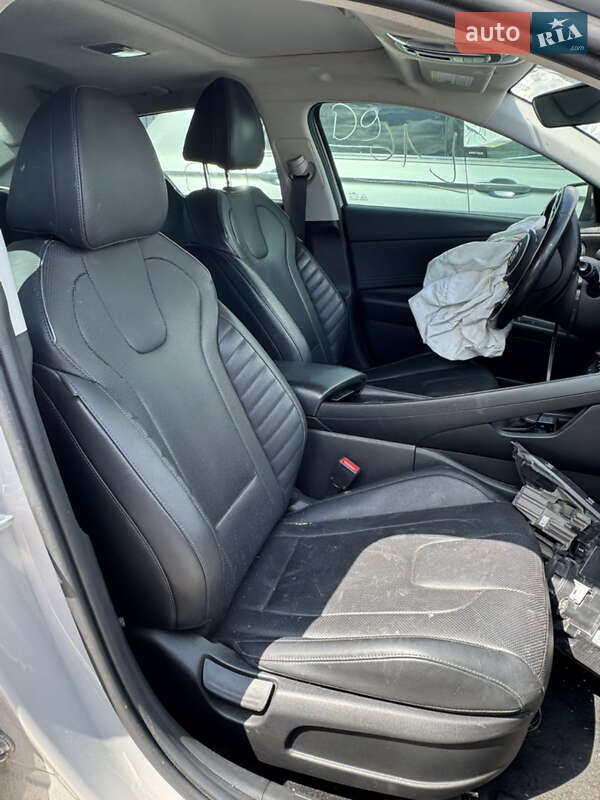 Седан Hyundai Elantra 2021 в Киеве