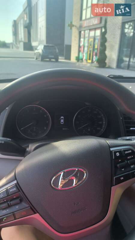 Седан Hyundai Elantra 2018 в Виннице фото 12 Седан Hyundai Elantra 2018 в Виннице