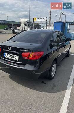 Седан Hyundai Elantra 2008 в Києві