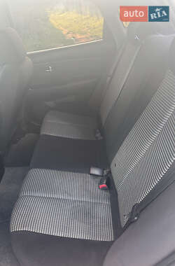 Седан Hyundai Elantra 2010 в 