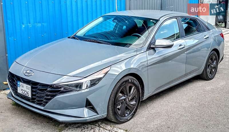 Hyundai Elantra 2021