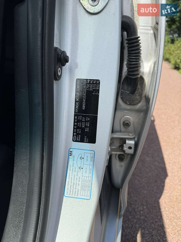 Седан Hyundai Elantra 2011 в Житомире