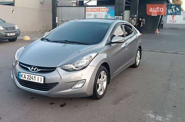 Седан Hyundai Elantra 2012 в Києві