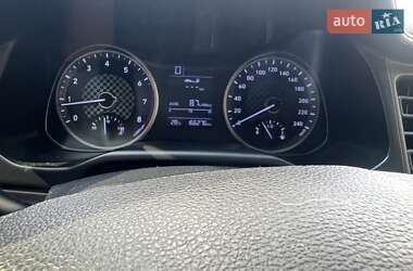 Седан Hyundai Elantra 2019 в 