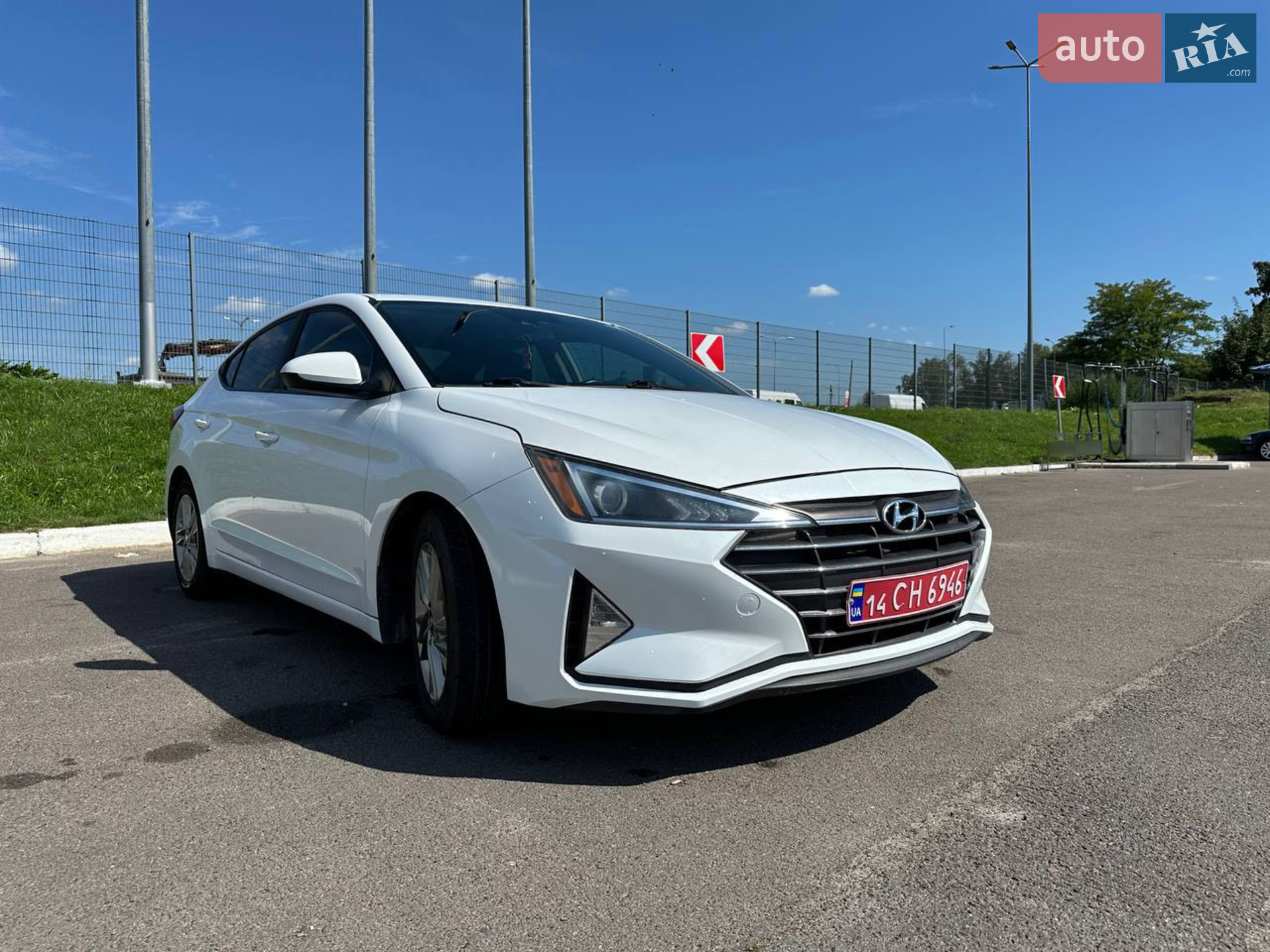 2018 Hyundai Elantra - мініатюра 14