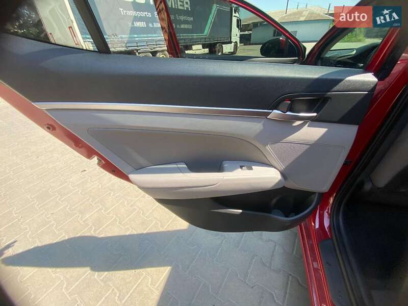 Седан Hyundai Elantra 2018 в Черновцах фото 23 Седан Hyundai Elantra 2018 в Черновцах