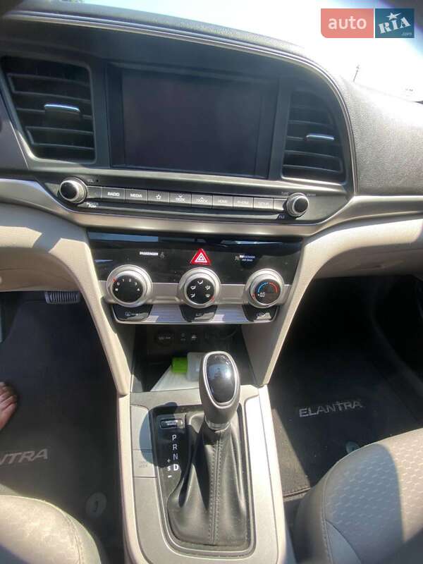 Седан Hyundai Elantra 2018 в Черновцах фото 28 Седан Hyundai Elantra 2018 в Черновцах
