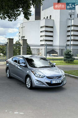 Седан Hyundai Elantra 2014 в Киеве