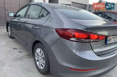 Седан Hyundai Elantra 2018 в 