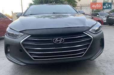 Седан Hyundai Elantra 2018 в 