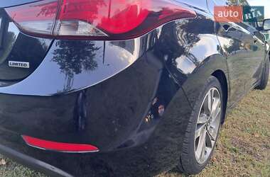 Седан Hyundai Elantra 2014 в 