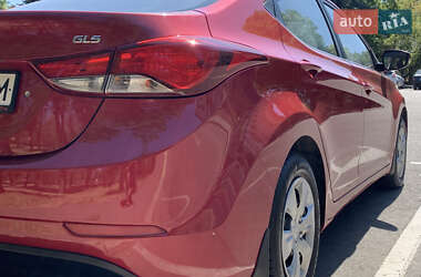 Седан Hyundai Elantra 2014 в 