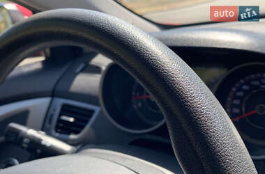 Седан Hyundai Elantra 2014 в 