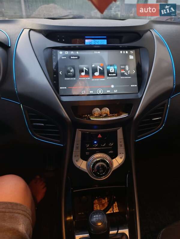 Седан Hyundai Elantra 2012 в Івано-Франківську