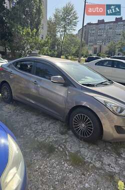 Седан Hyundai Elantra 2011 в Киеве