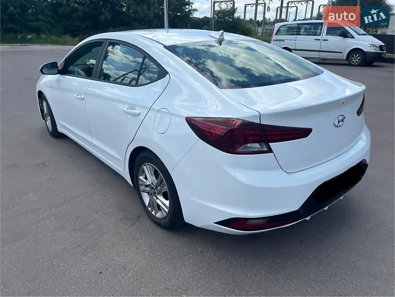 Hyundai Elantra 2018 VIN 5NPD84LF8KH409290 фото оголошення 10 з 61