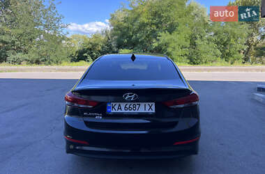 Седан Hyundai Elantra 2016 в 