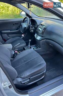 Седан Hyundai Elantra 2008 в 