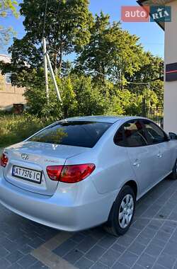 Седан Hyundai Elantra 2008 в 