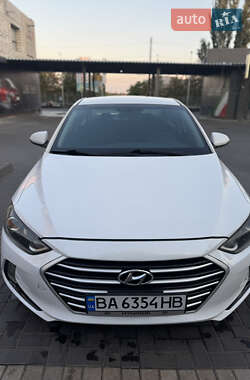 Седан Hyundai Elantra 2017 в Кропивницькому