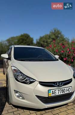 Седан Hyundai Elantra 2012 в Дніпрі