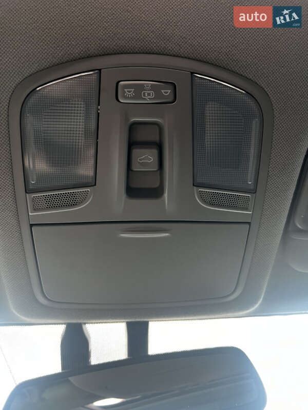 Седан Hyundai Elantra 2017 в Ивано-Франковске