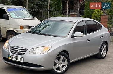 Седан Hyundai Elantra 2011 в 