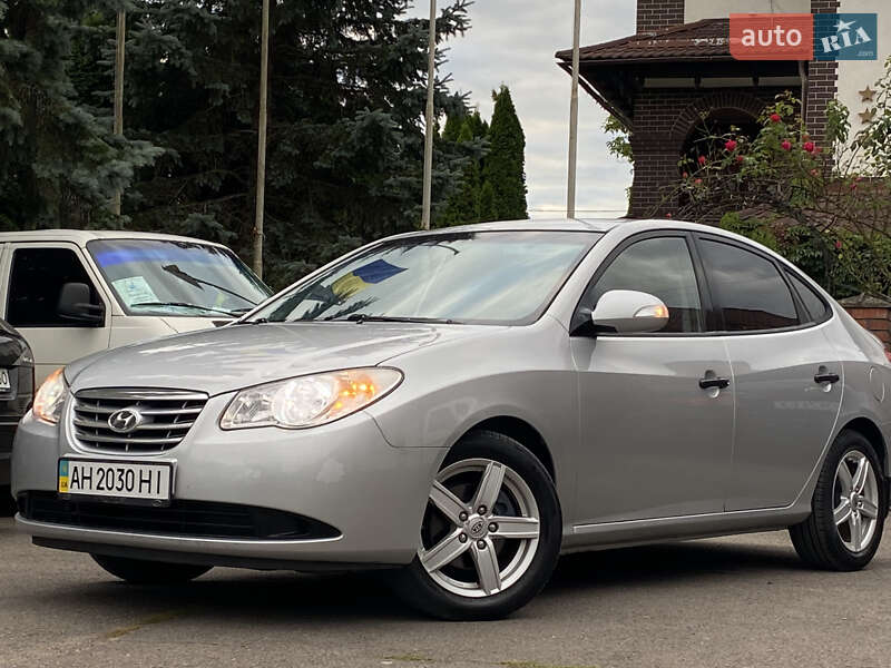 Седан Hyundai Elantra 2011 в Дрогобыче