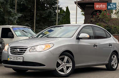 Седан Hyundai Elantra 2011 в 