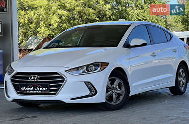 Седан Hyundai Elantra 2016 в Николаеве