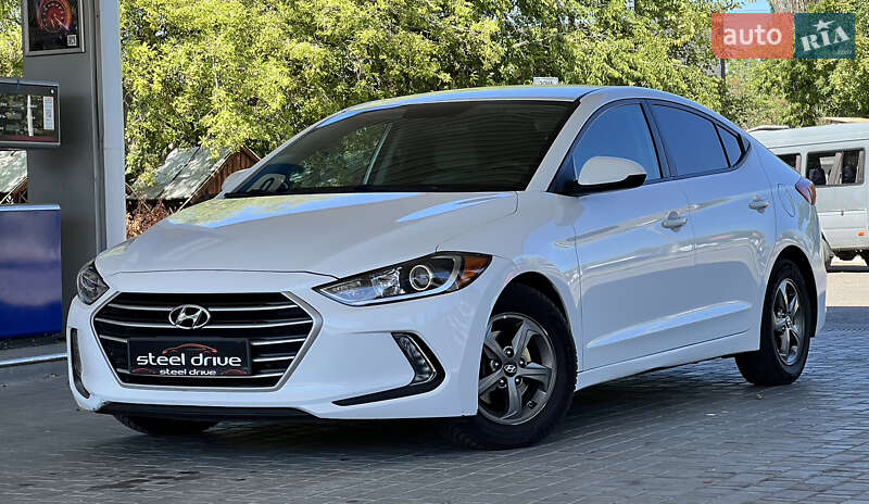 Седан Hyundai Elantra 2016 в 
