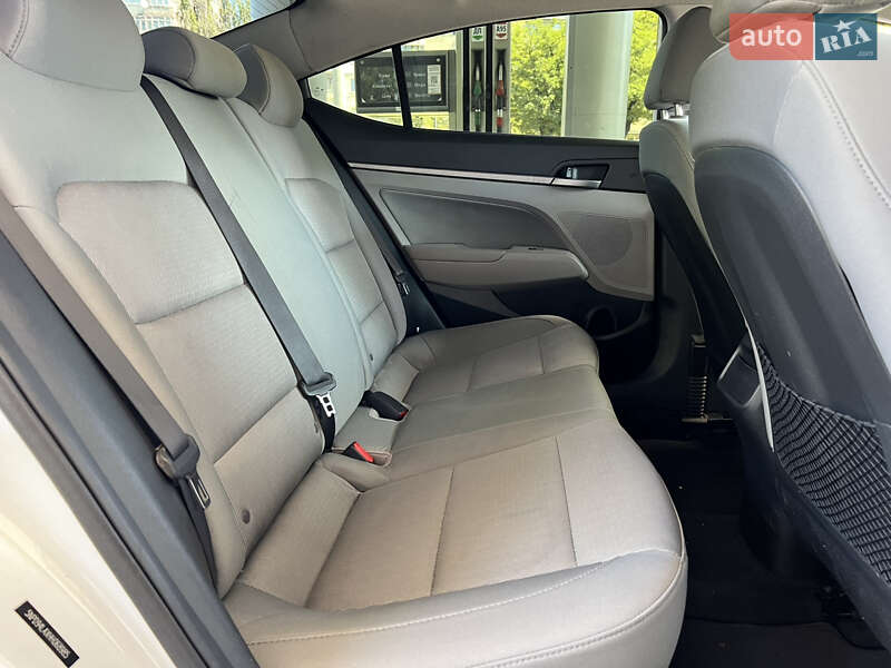 Седан Hyundai Elantra 2016 в Николаеве фото 18 Седан Hyundai Elantra 2016 в Николаеве