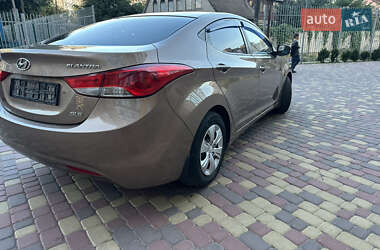Седан Hyundai Elantra 2013 в 
