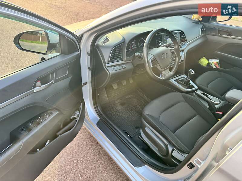 Седан Hyundai Elantra 2018 в Києві фото 6 Седан Hyundai Elantra 2018 в Києві