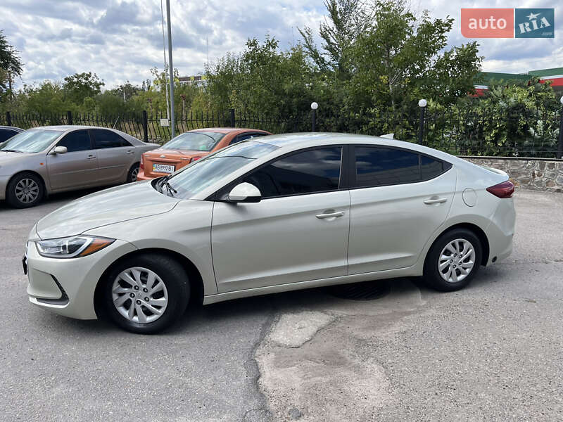 Седан Hyundai Elantra 2017 в Полтаве
