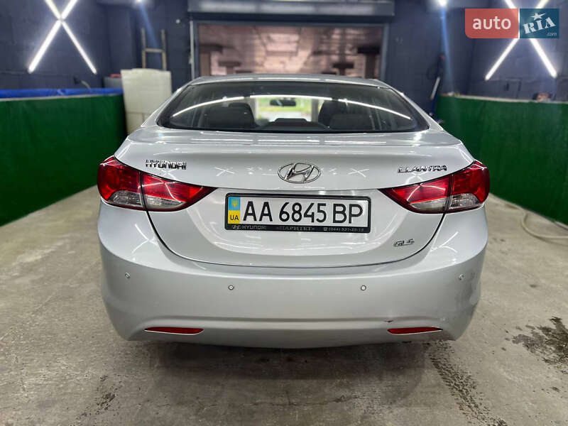 Седан Hyundai Elantra 2012 в Києві фото 3 Седан Hyundai Elantra 2012 в Києві