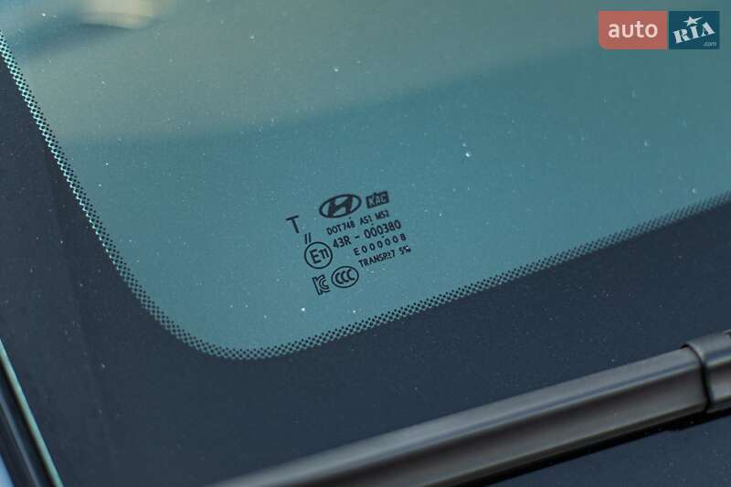 Седан Hyundai Elantra 2016 в Звягеле