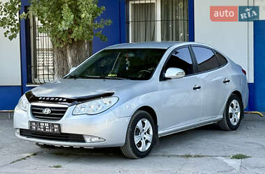 Седан Hyundai Elantra 2011 в Дніпрі