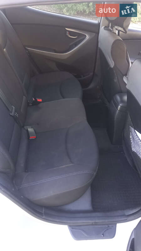 Седан Hyundai Elantra 2012 в Кременчуге