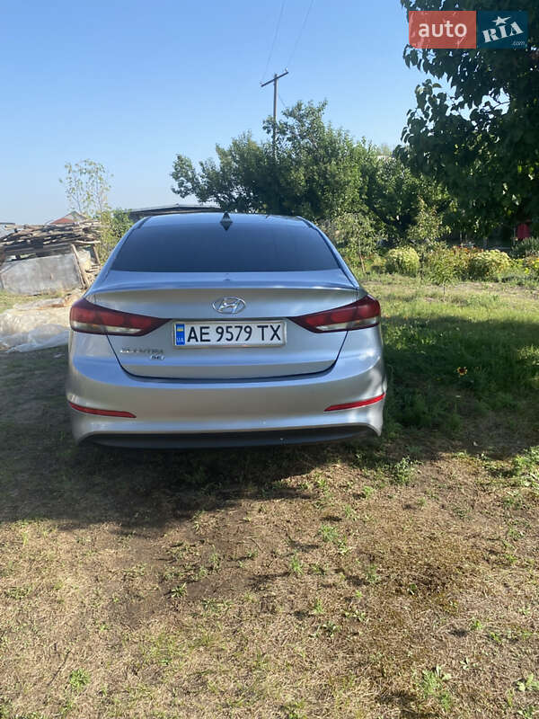 Седан Hyundai Elantra 2017 в Каменском фото 3 Седан Hyundai Elantra 2017 в Каменском