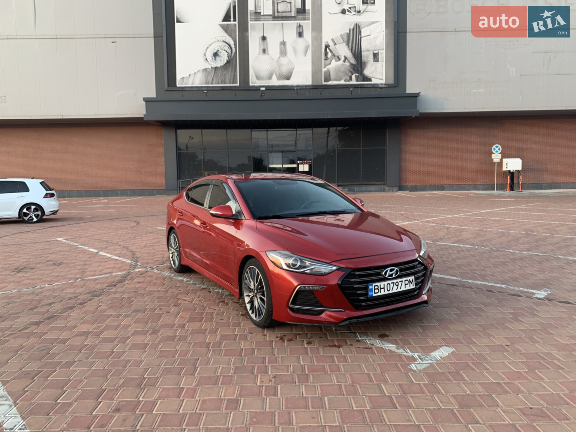 2017 Hyundai Elantra - мініатюра 5