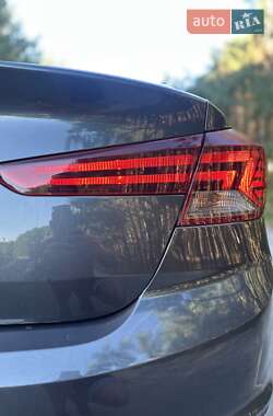 Седан Hyundai Elantra 2020 в 