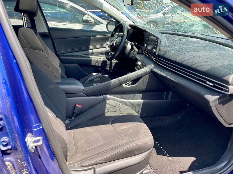 Седан Hyundai Elantra 2020 в Киеве