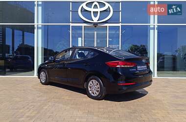 Хэтчбек Hyundai Elantra 2017 в 