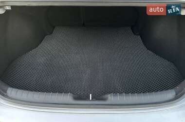 Седан Hyundai Elantra 2020 в Кривом Роге