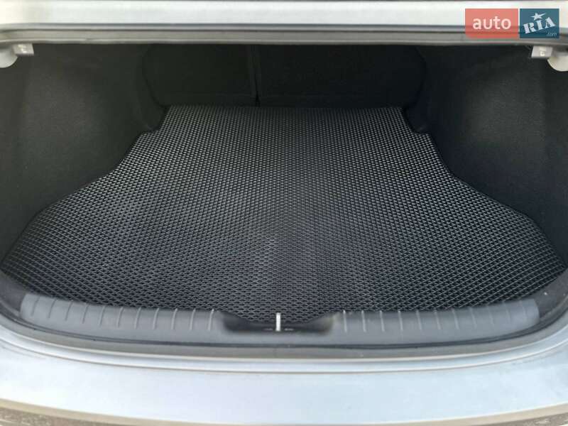 Седан Hyundai Elantra 2020 в Кривом Роге