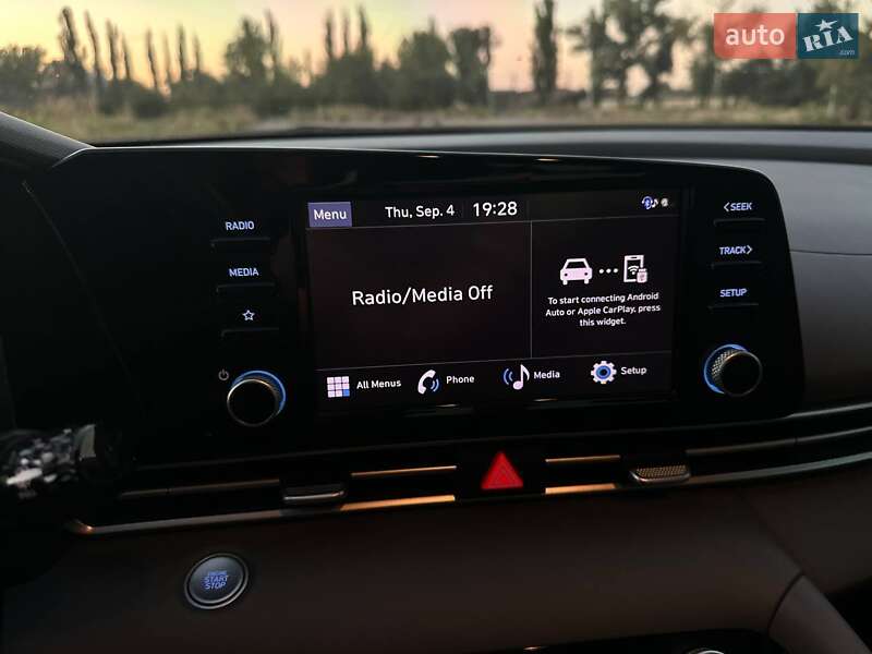 Седан Hyundai Elantra 2020 в Кривом Роге