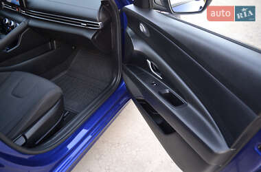 Седан Hyundai Elantra 2021 в 