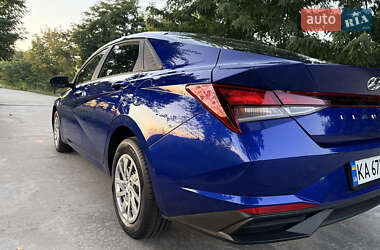 Седан Hyundai Elantra 2021 в 