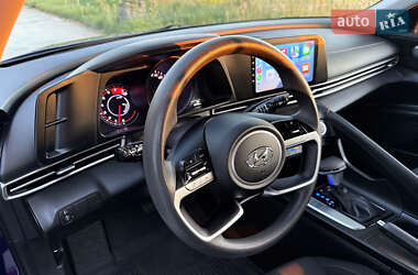 Седан Hyundai Elantra 2021 в 